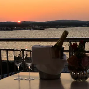 Sunset Deluxe , Vir Kroatien